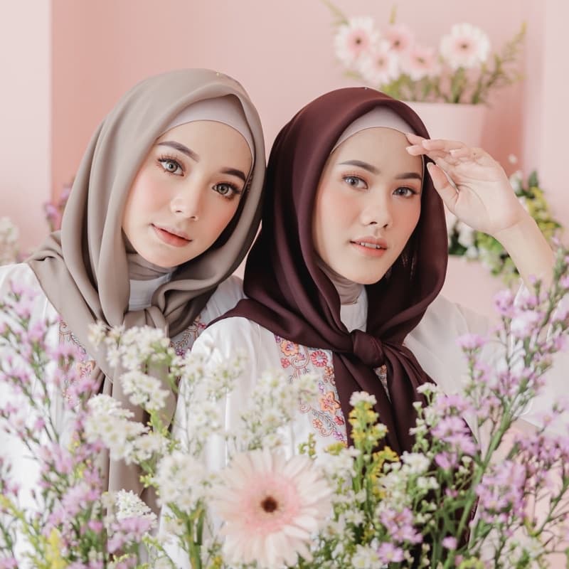 Review RIFANYHIJAB Bella Square: Jilbab 'Sejuta Umat' yang Wajib Punya?