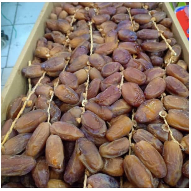 Review Kurma Tunisia Tangkai Madu: Manisnya Pas Nggak Lebay!