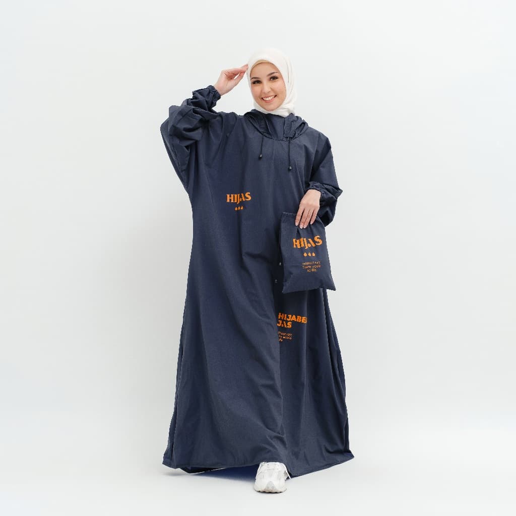 Review Hijasku Gamis: Solusi Hujan Anti Ribet untuk Muslimah