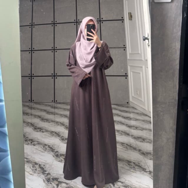 Review DFM Tamara Abaya: Elegan & Anti Gerah?