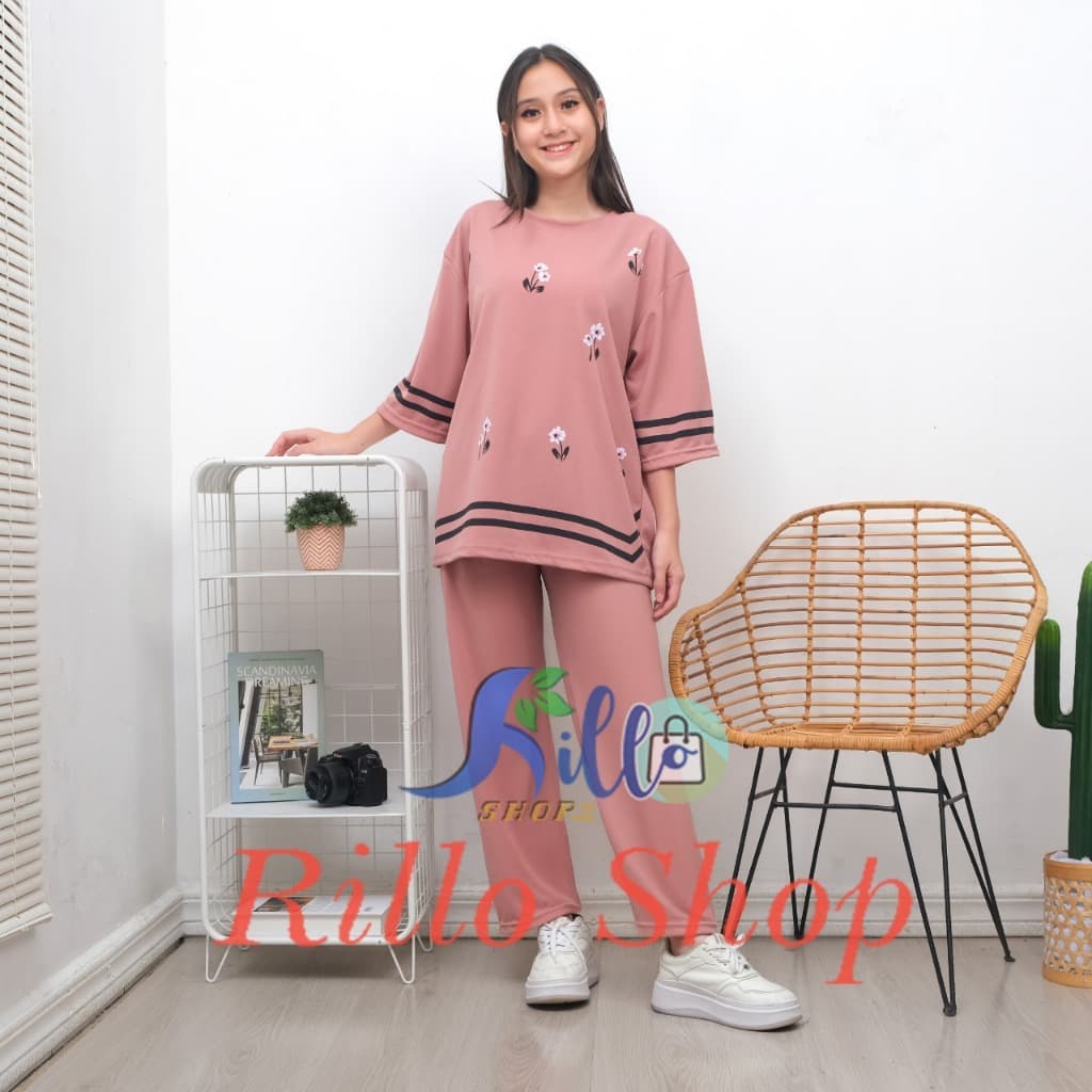 Review RILLO: Setelan Oversize Bunga Tabur, Nyaman Maksimal!