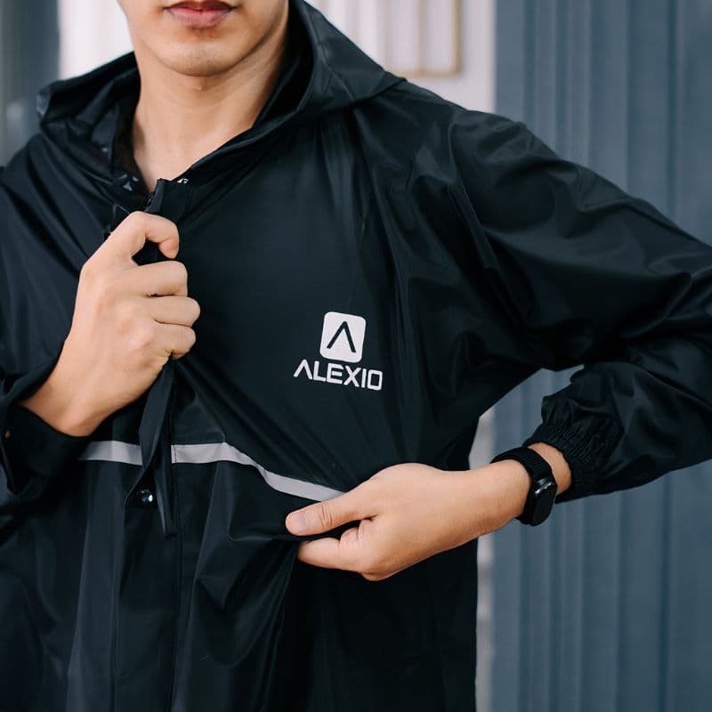 Review Jas Hujan ALEXIO: Tebal, Kuat & Anti Rembes?