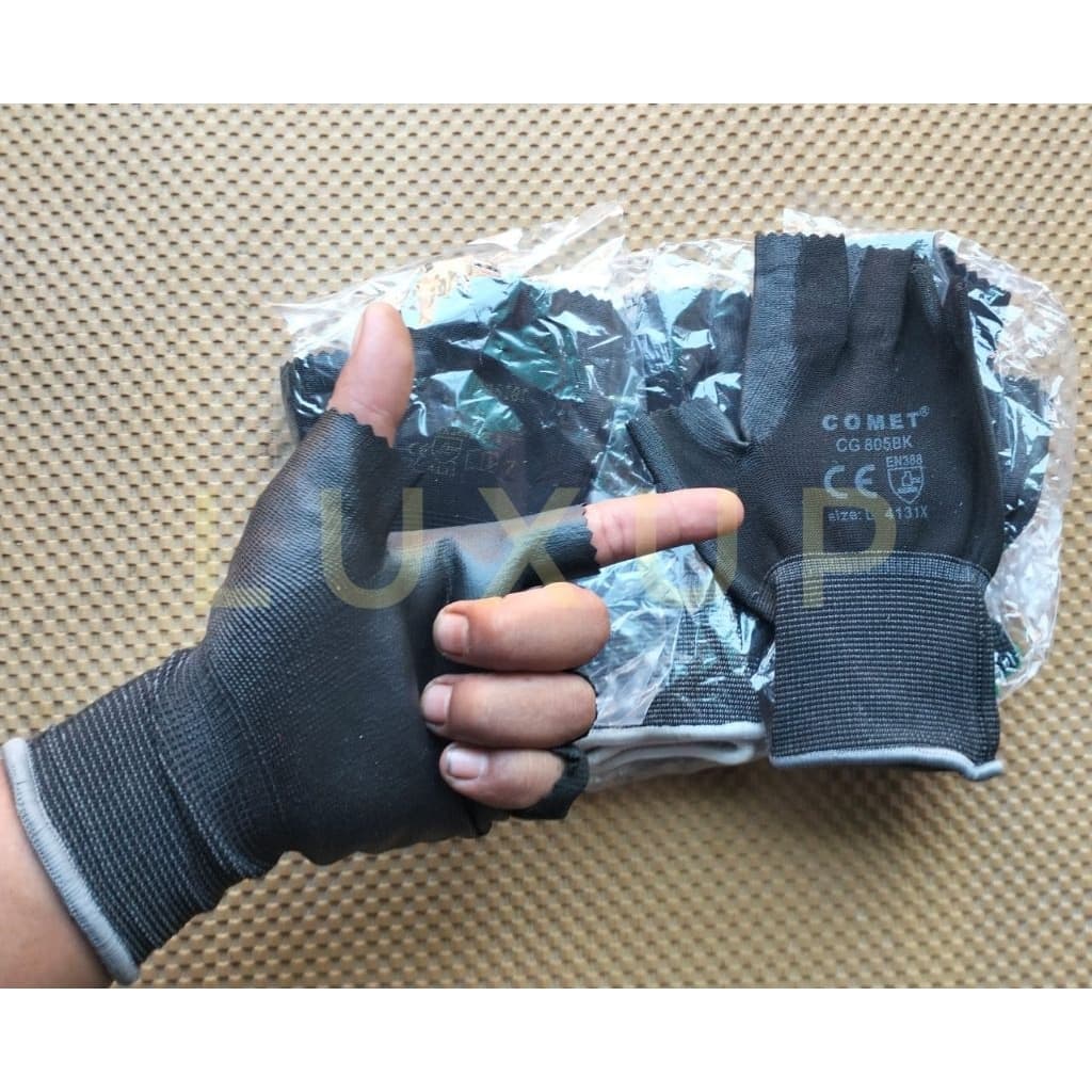 Review Sarung Tangan Fitness Comet: Grip Anti Badai!