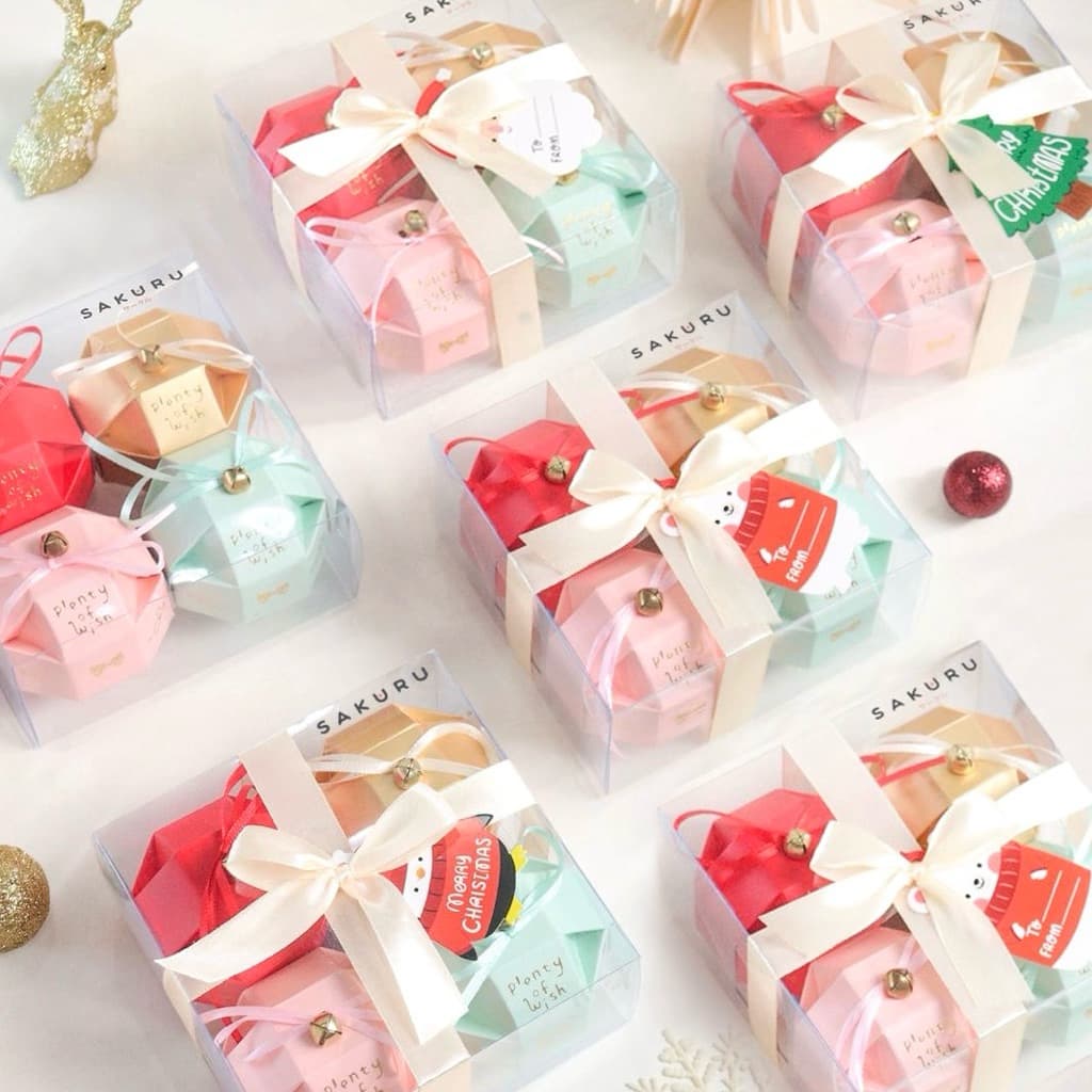 SAKURUJKT Christmas Hampers: Kado Natal Hangat & Praktis!