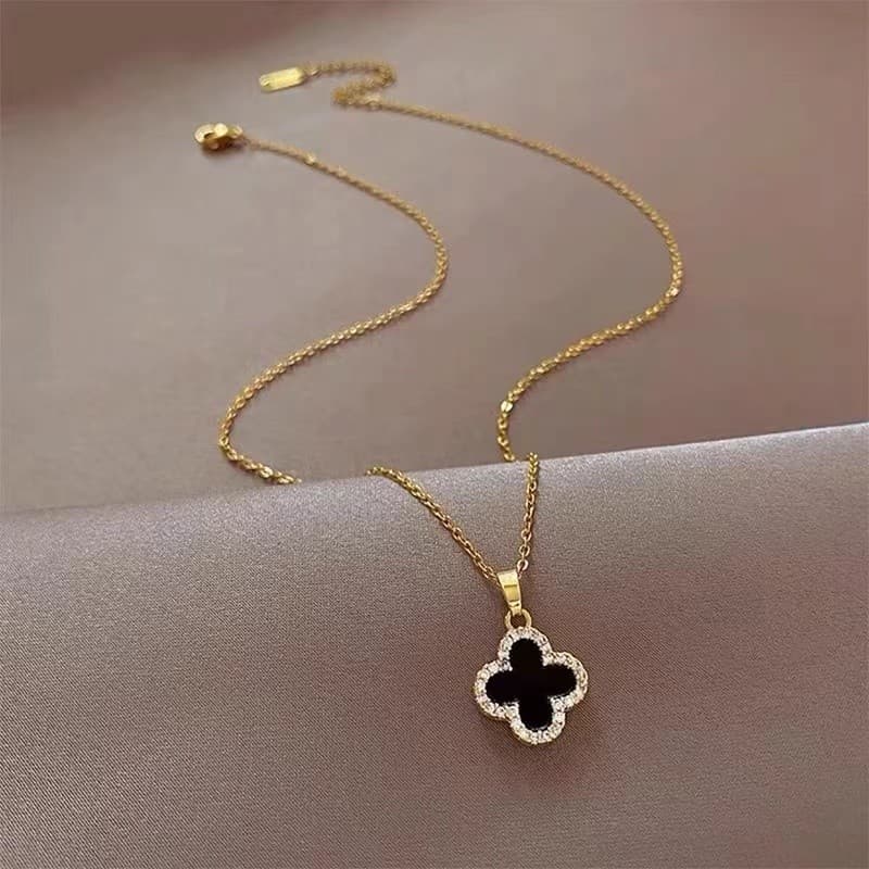 Review Kalung Titanium Semanggi SY: Elegan & Anti Karat!