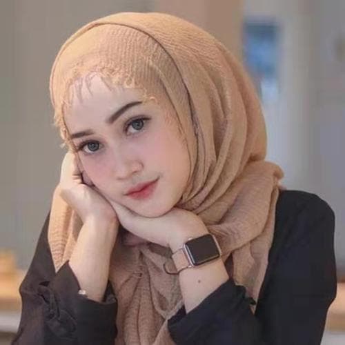 Review Mei Chen Pashmina Crinkle: Hijab Estetik Anti Ribet
